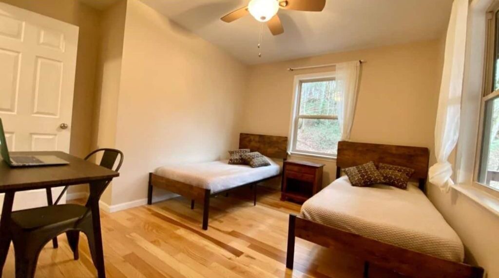 Photo of Bedroom in Marble