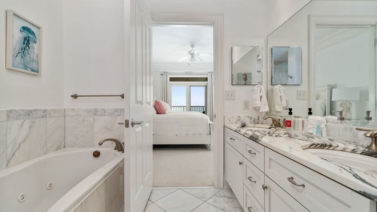 Photo of Bathroom in Salter Path