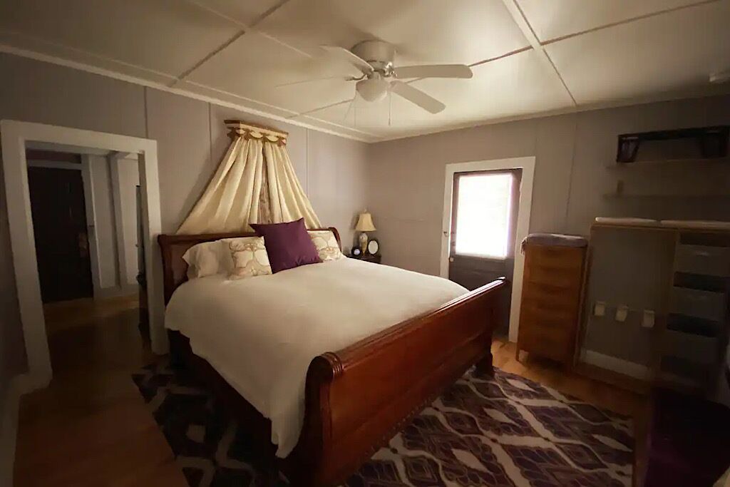 Photo of Bedroom in Marshall