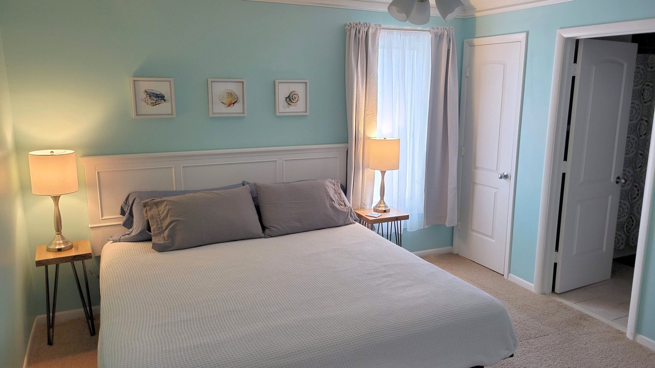 Photo of Bedroom in Indian Beach