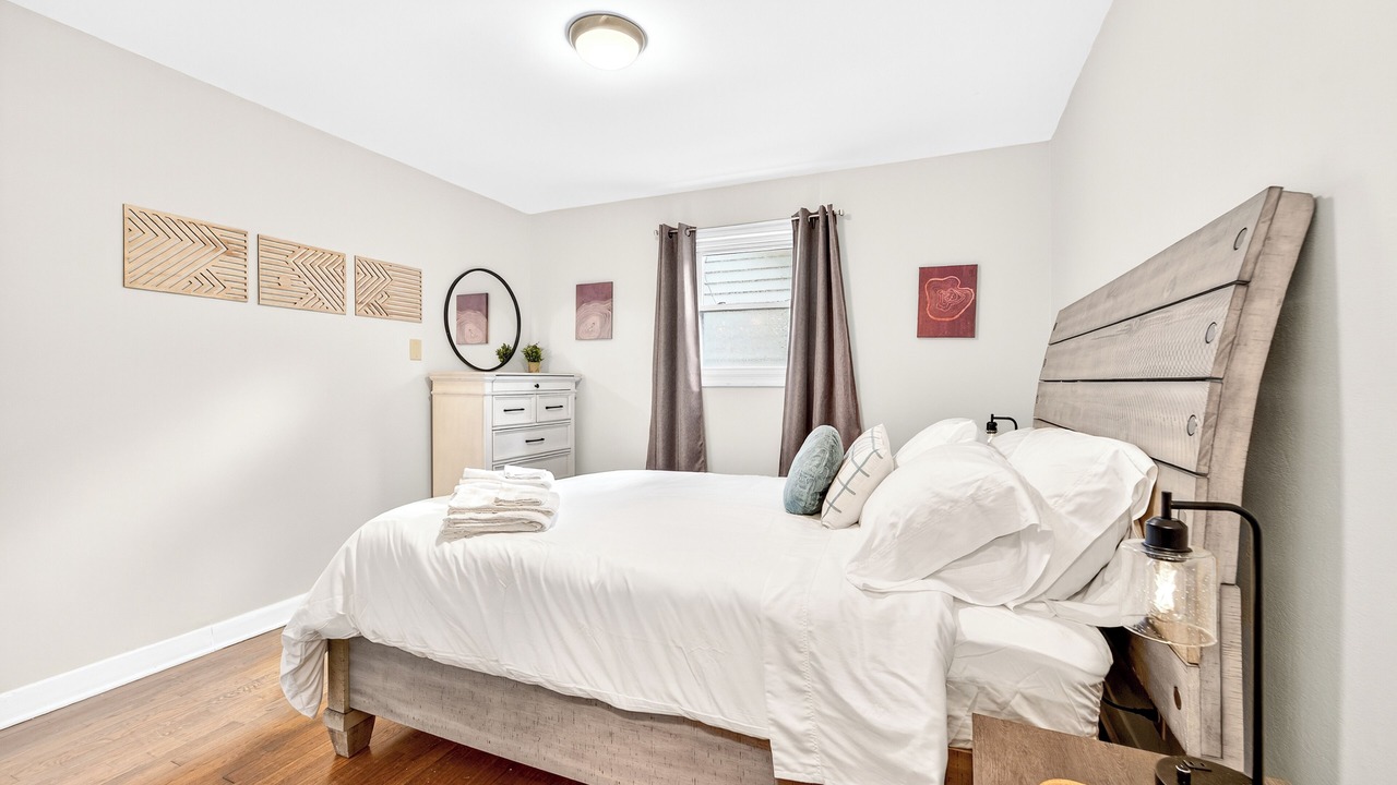 Photo of Bedroom in Chapel Hill