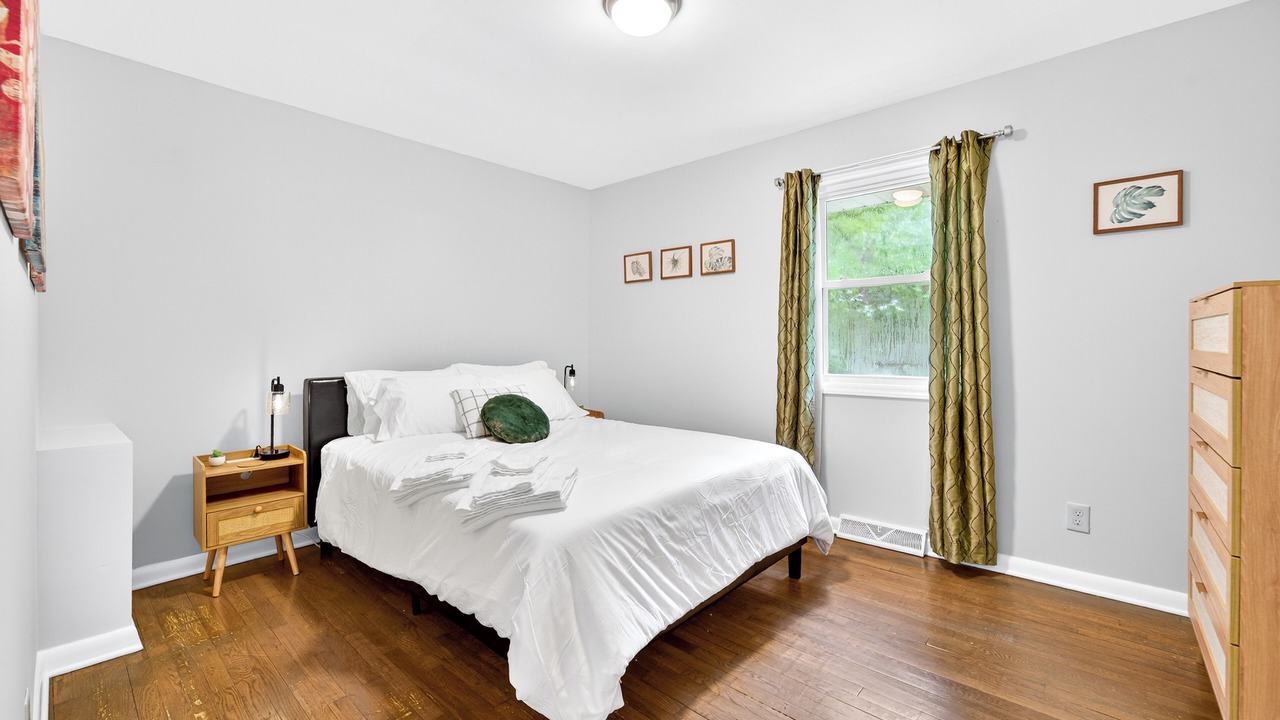 Photo of Bedroom in Chapel Hill