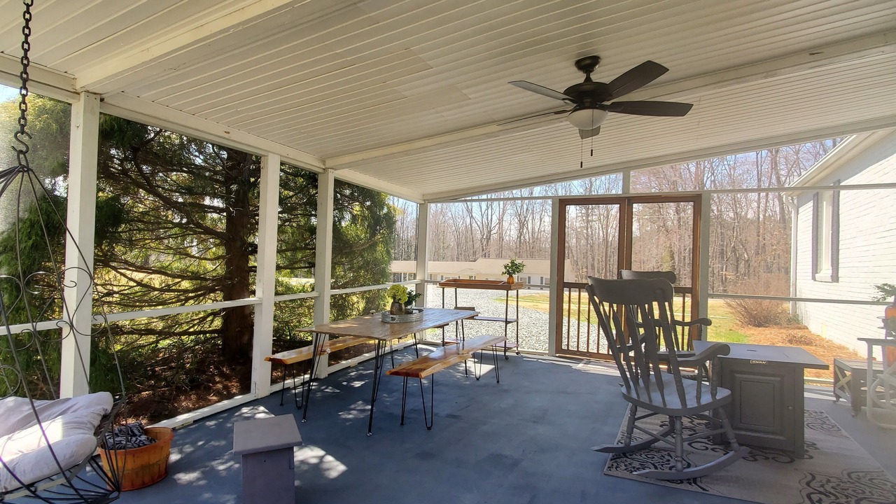 Photo of Outdoor in King