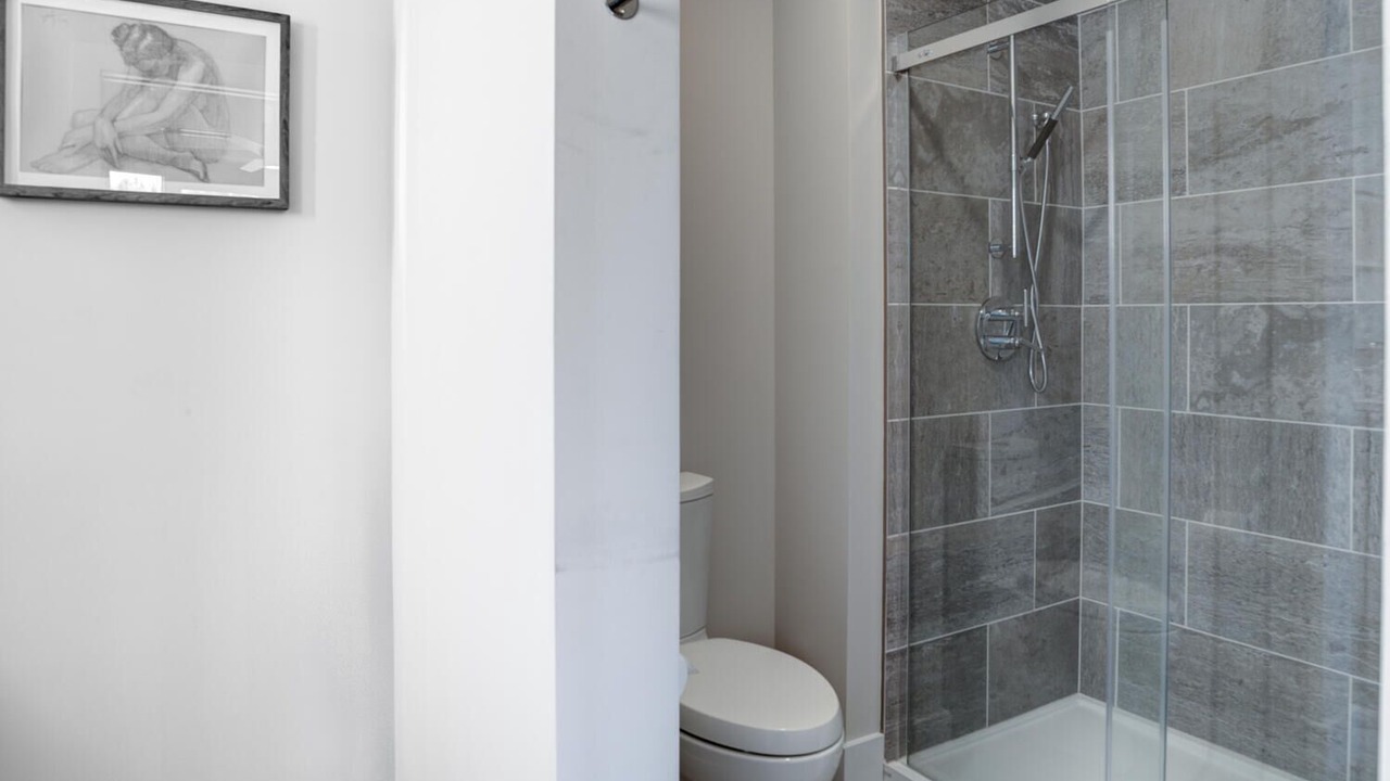 Photo of Bathroom in East End - Valley Street