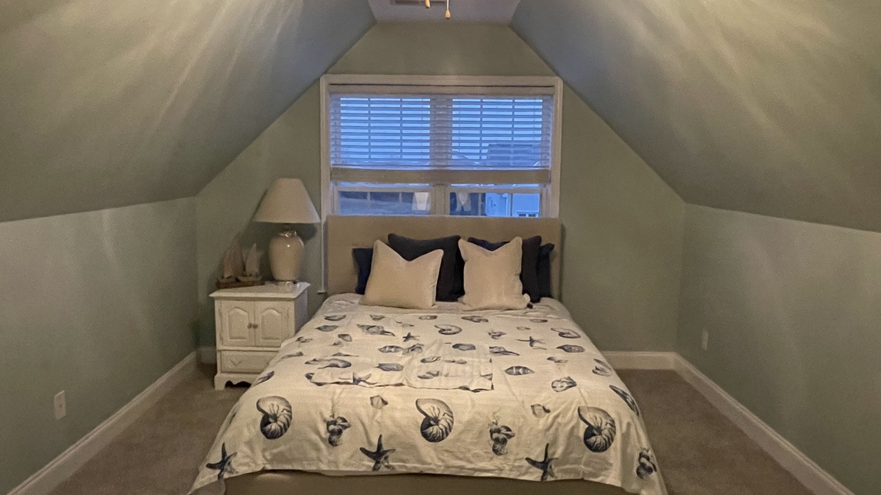 Photo of Bedroom in Murraysville