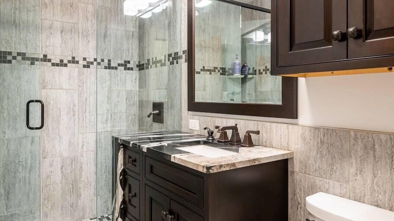 Photo of Bathroom in Oakley