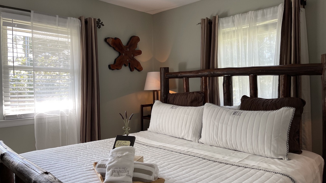 Photo of Bedroom in Apex