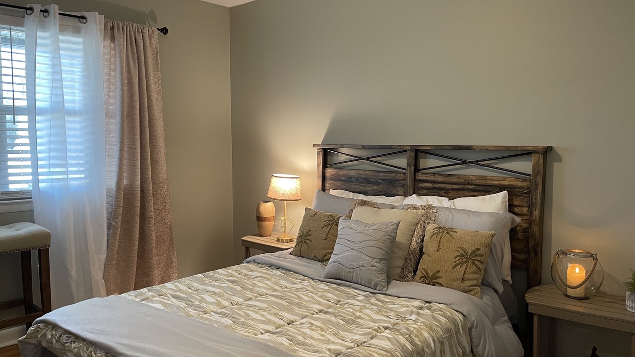 Photo of Bedroom in Apex