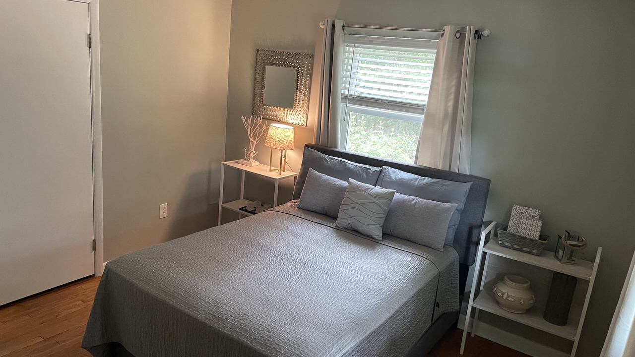 Photo of Bedroom in Apex