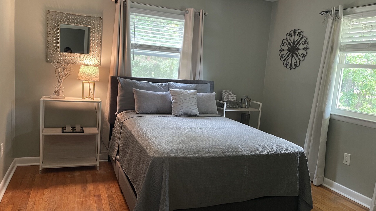 Photo of Bedroom in Apex