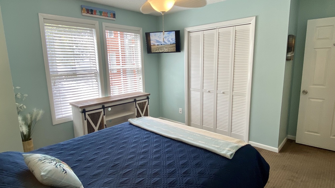 Photo of Bedroom in Colington