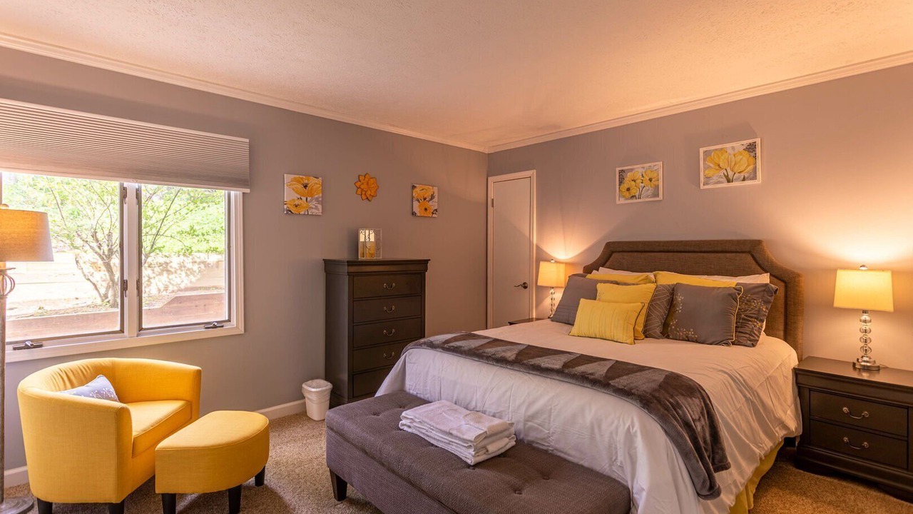 Photo of Bedroom in Newland