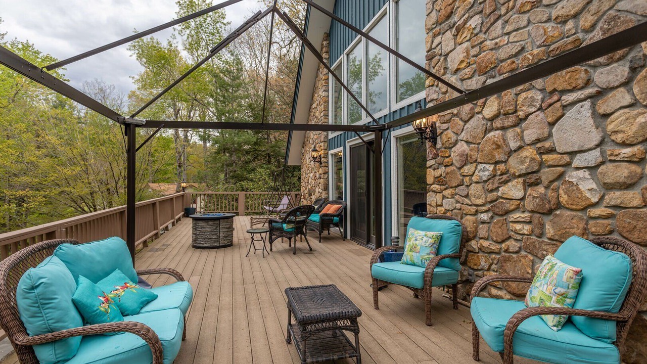 Photo of Patio Balcony in Newland