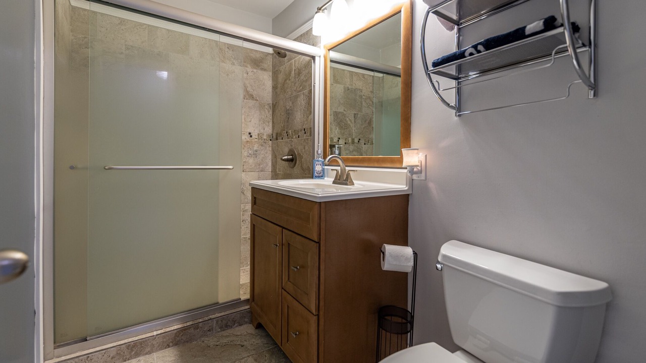 Photo of Bathroom in Pine Knoll Shores