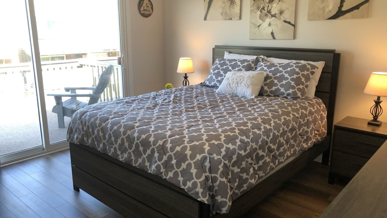 Photo of Bedroom in Pine Knoll Shores