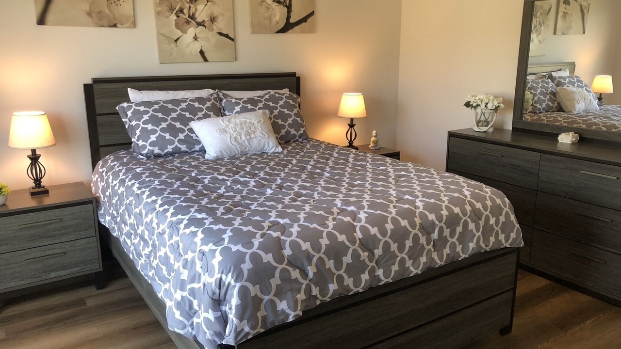 Photo of Bedroom in Pine Knoll Shores