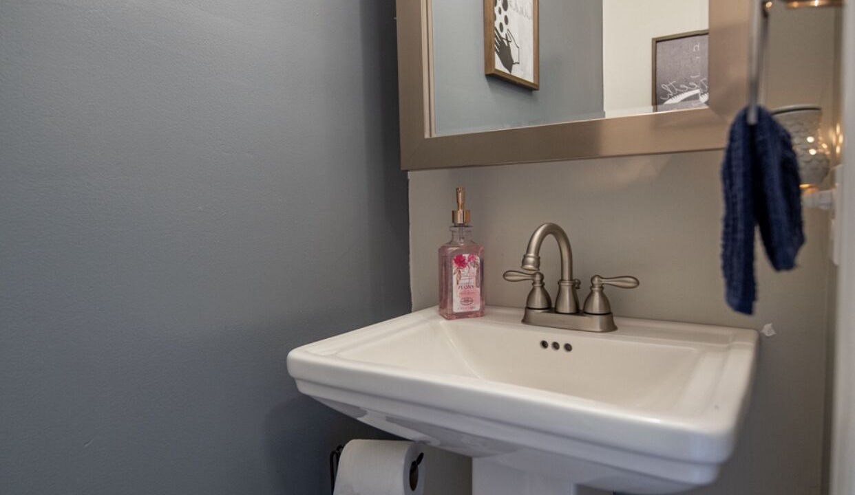 Photo of Bathroom in Pine Knoll Shores