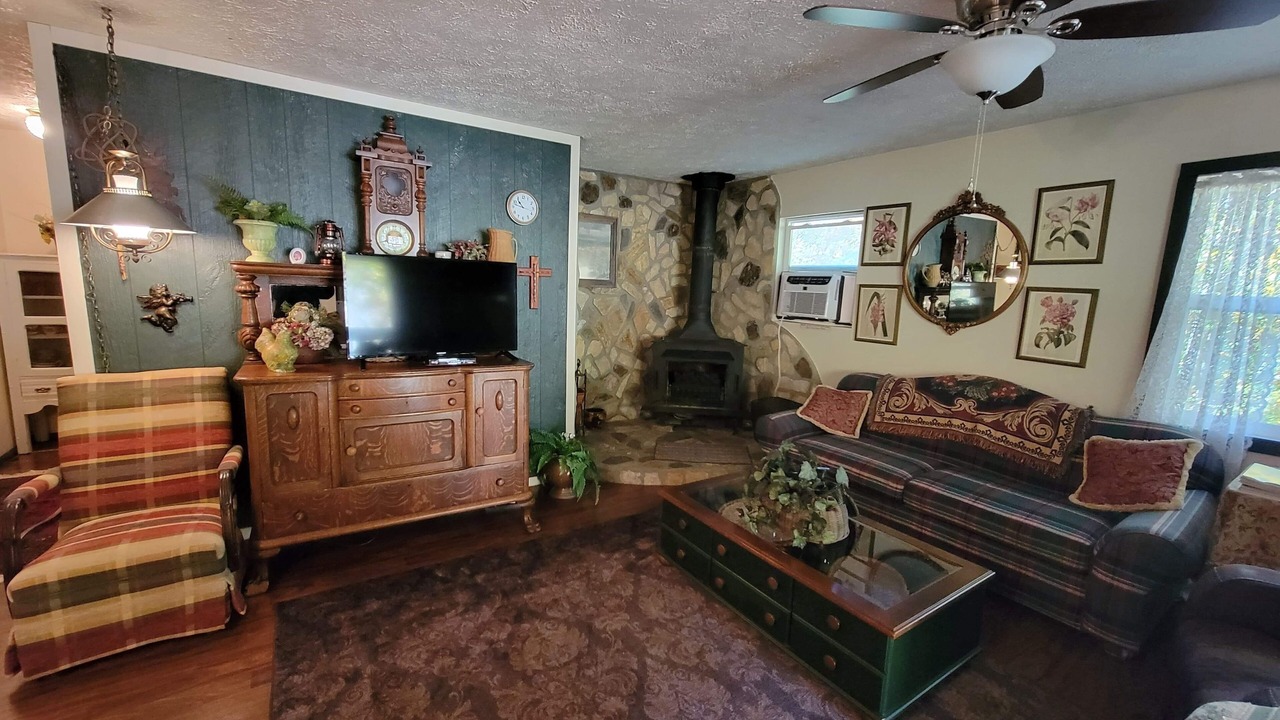 Photo of Livingroom in Franklin