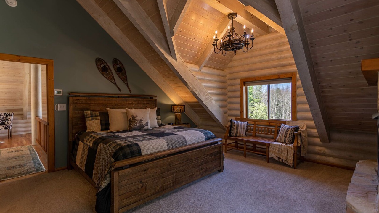 Photo of Bedroom in Sugar Grove