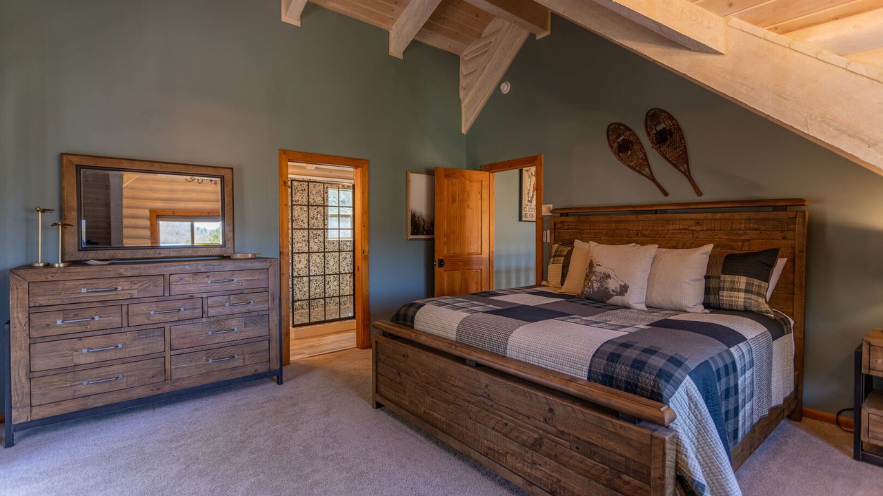 Photo of Bedroom in Sugar Grove