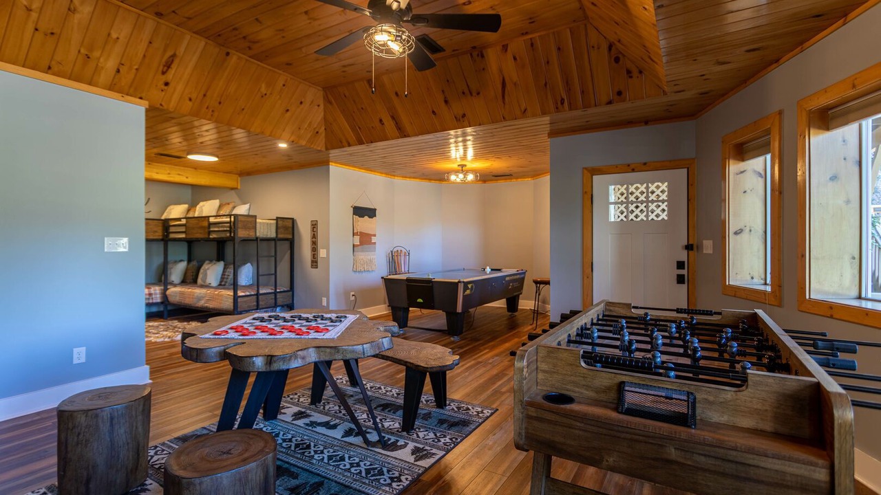 Photo of Bedroom in Sugar Grove