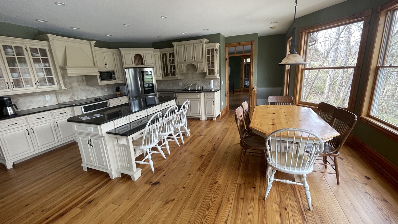Photo of Kitchen in Robbinsville