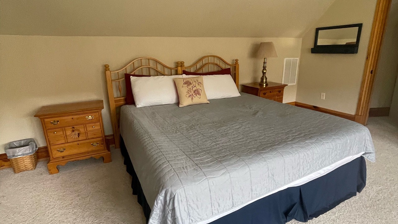 Photo of Bedroom in Robbinsville