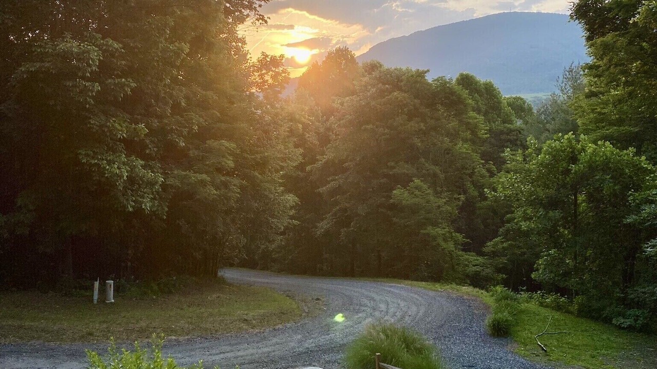 Photo of Outdoor in West Jefferson