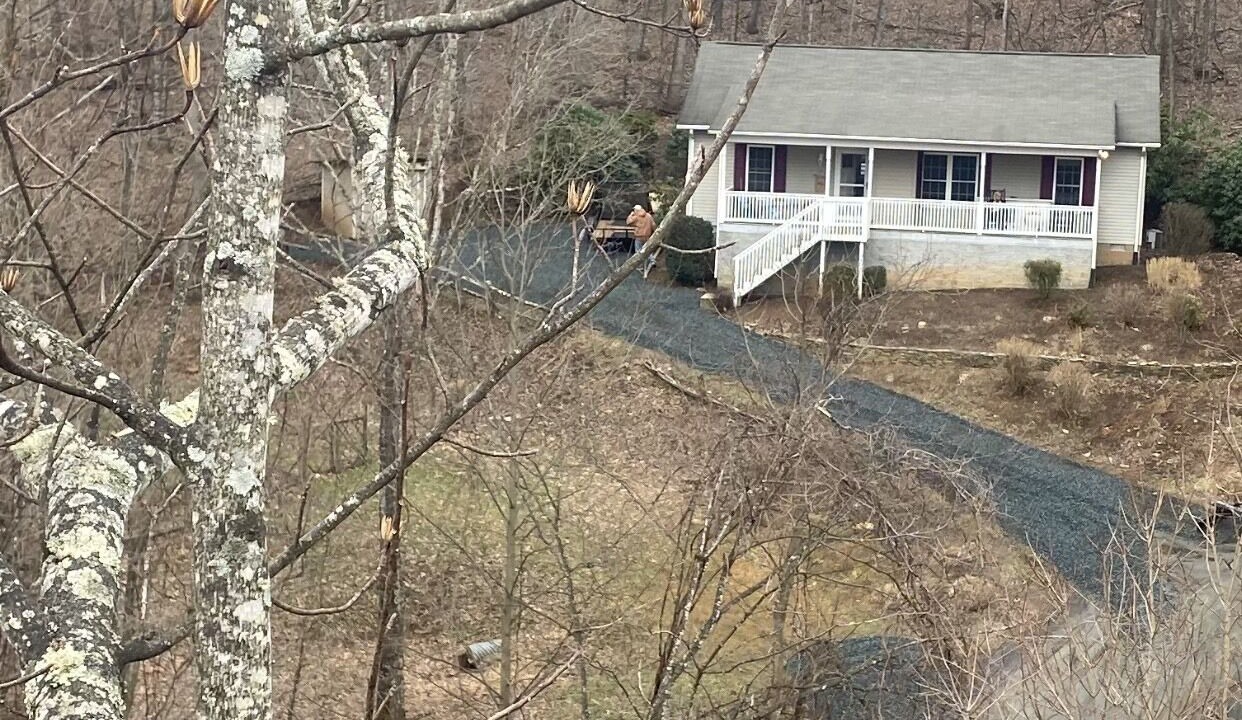 Photo of Outdoor in West Jefferson