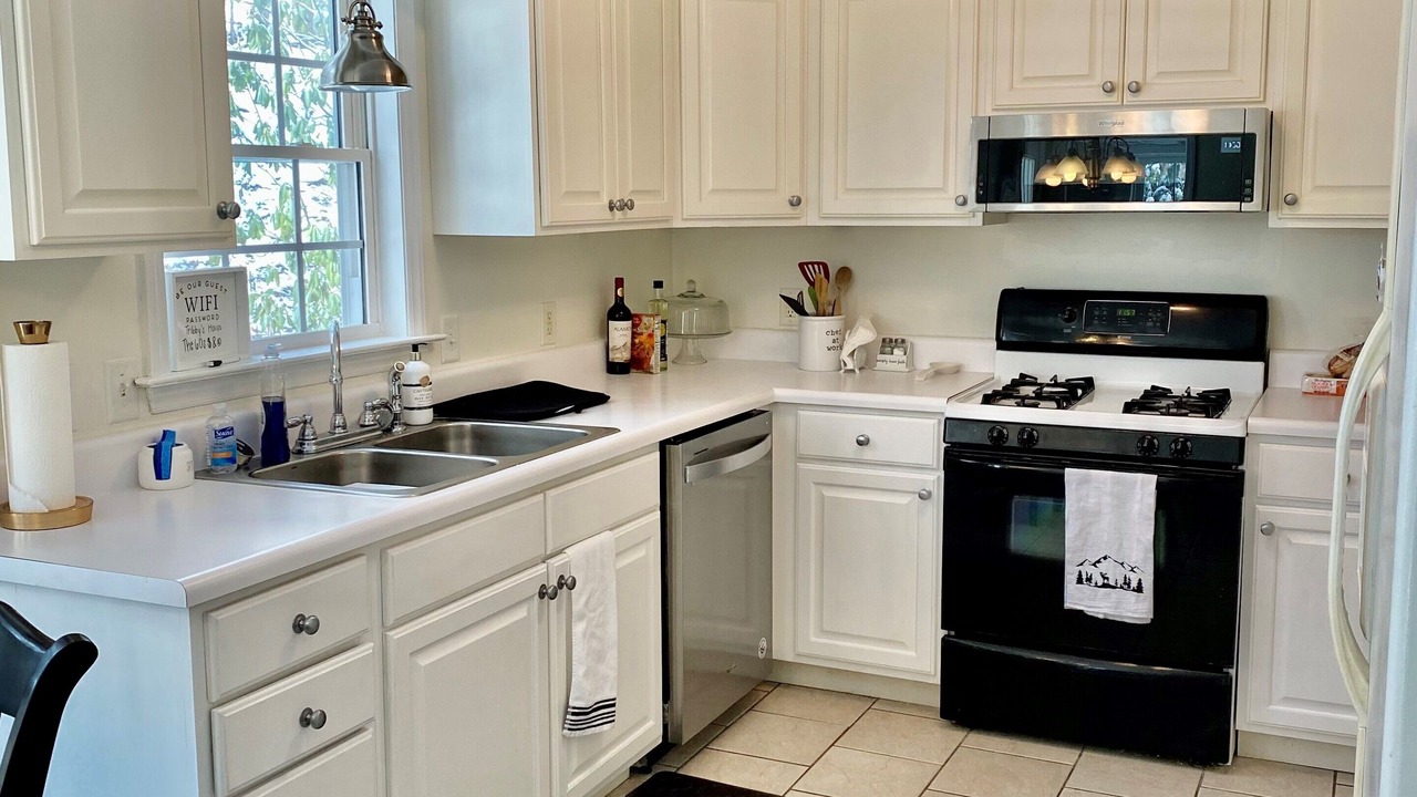 Photo of Kitchen in West Jefferson