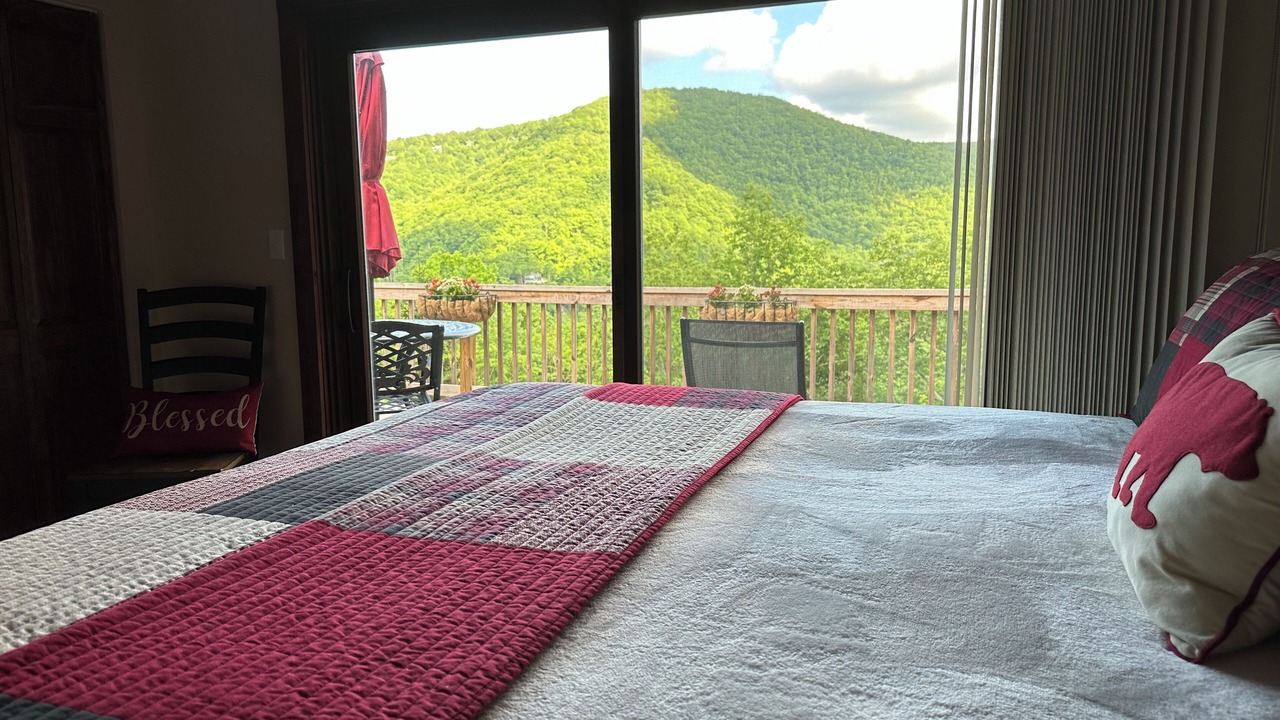 Photo of Bedroom in Burnsville