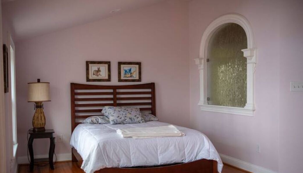 Photo of Bedroom in James City