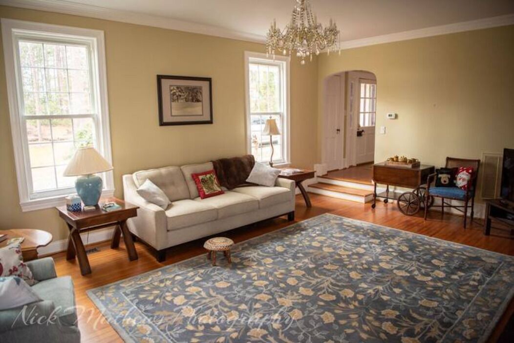 Photo of Livingroom in James City