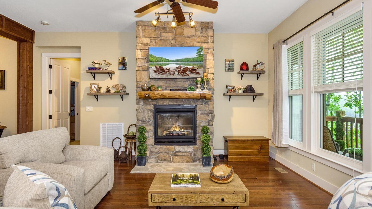 Photo of Bedroom in Bear Lake Reserve