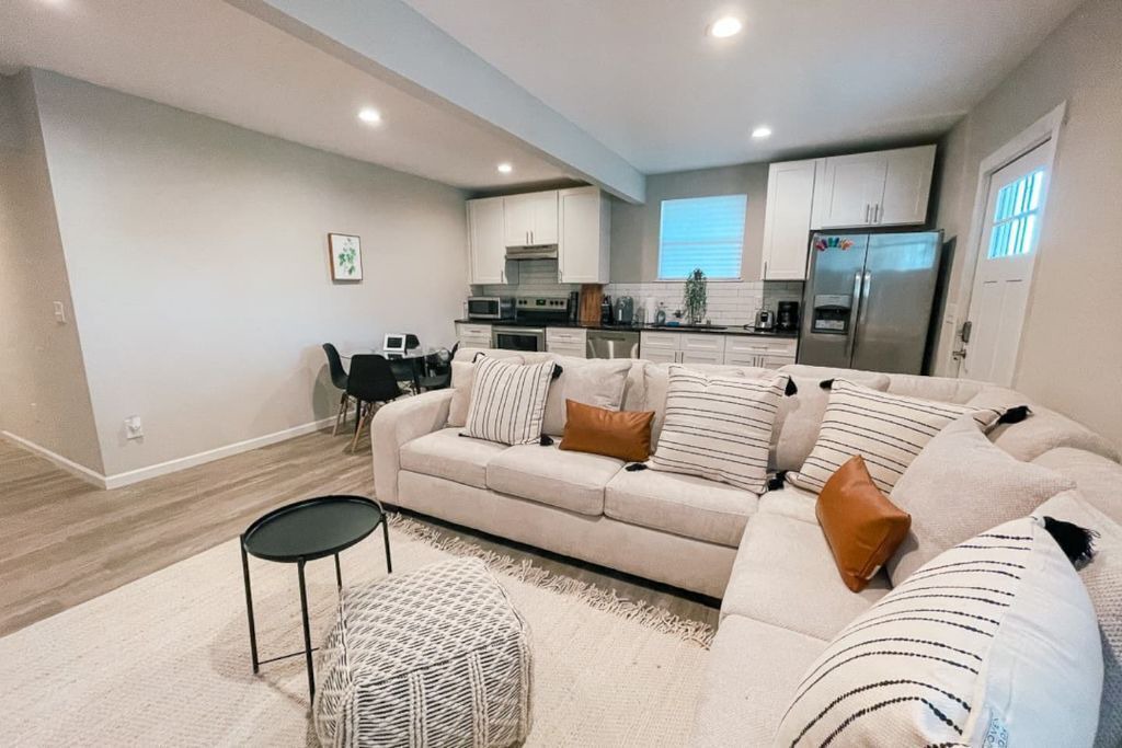 Photo of Livingroom in Concord