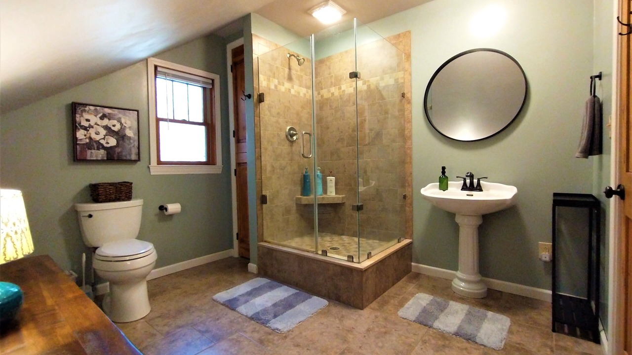 Photo of Bathroom in Weaverville