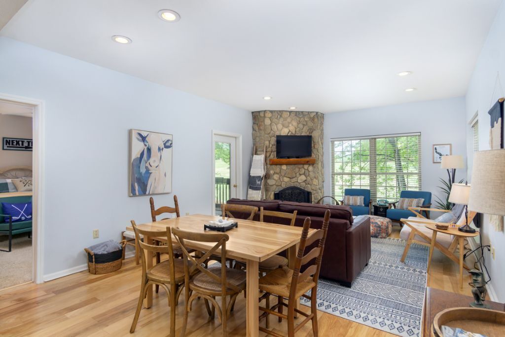 Photo of Livingroom in Lake Lure