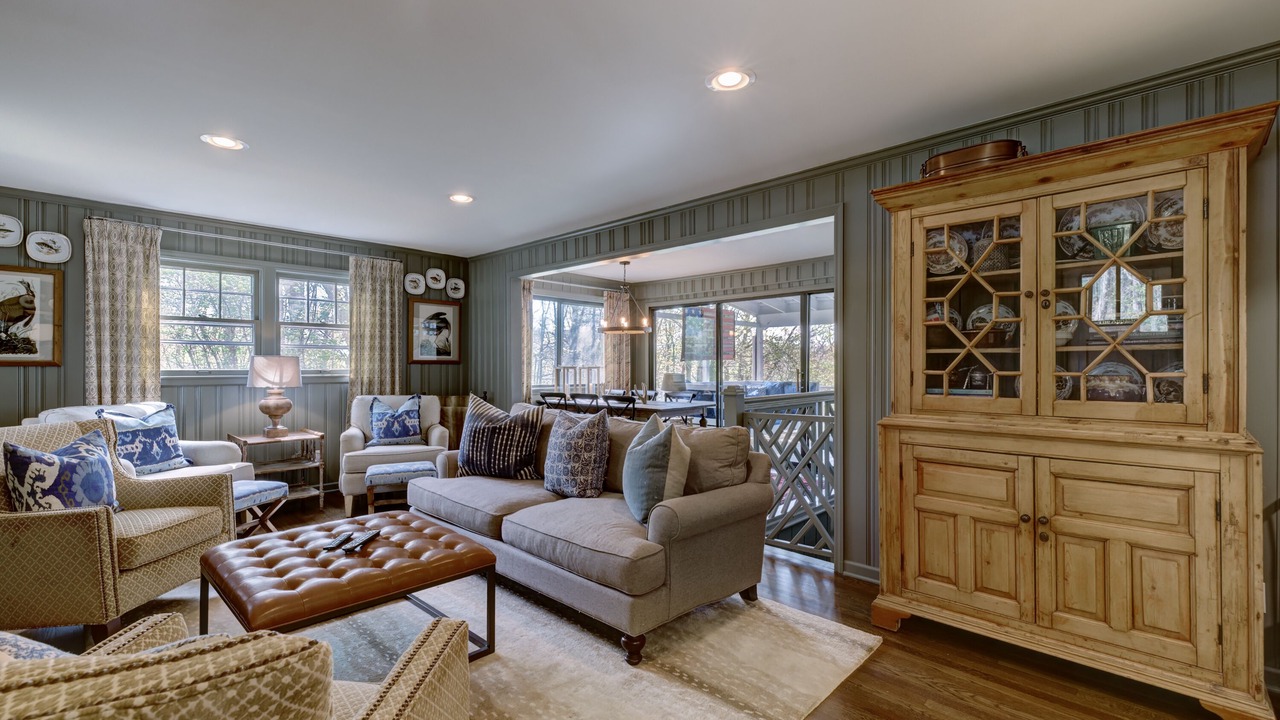Photo of Livingroom in Mirror Lake