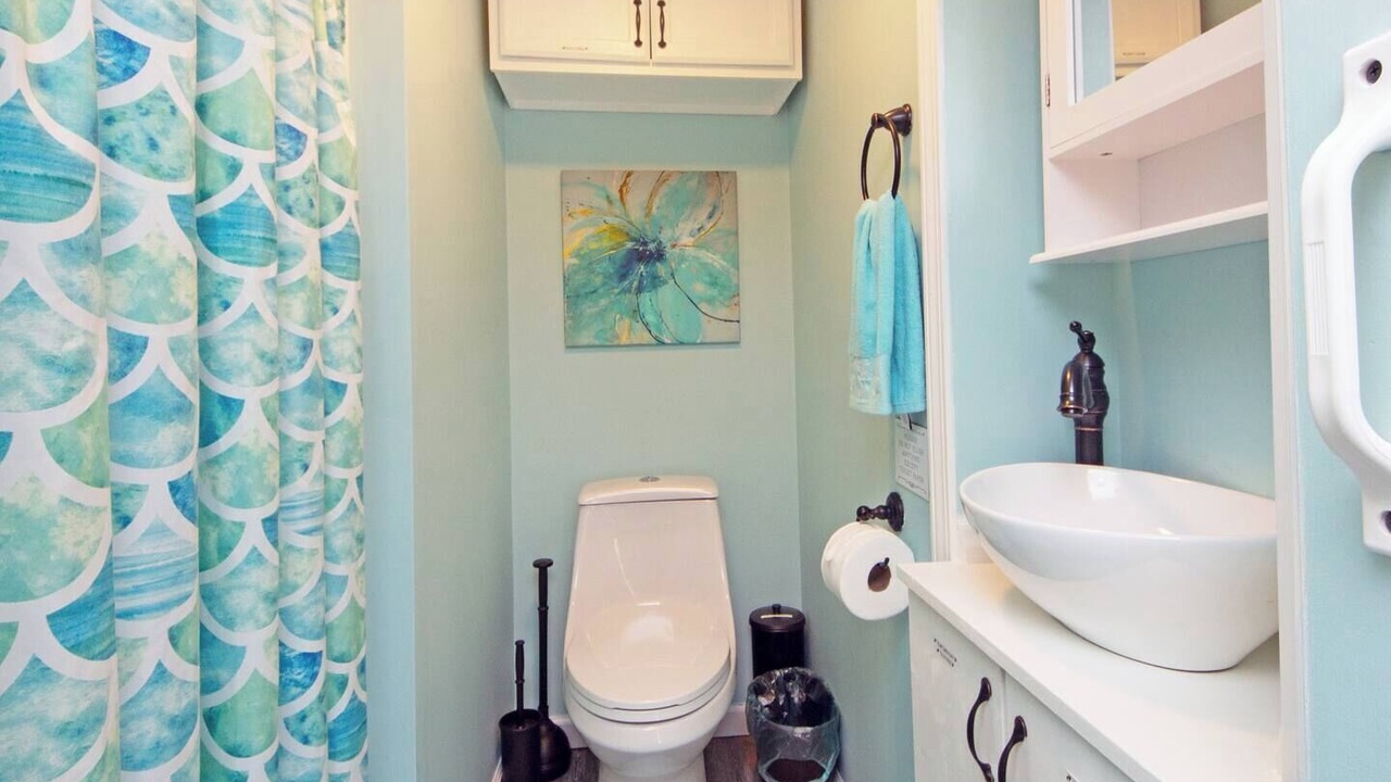 Photo of Bathroom in Emerald Isle