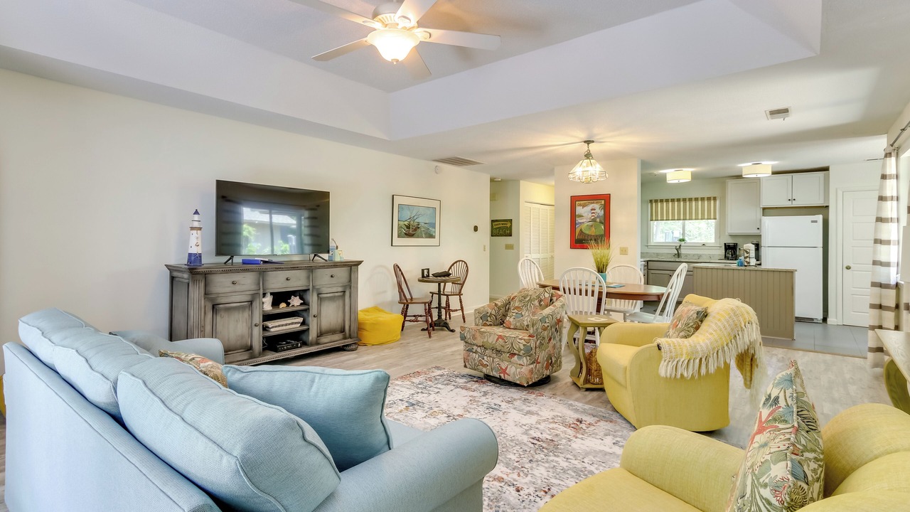 Photo of Livingroom in Lawton Woods