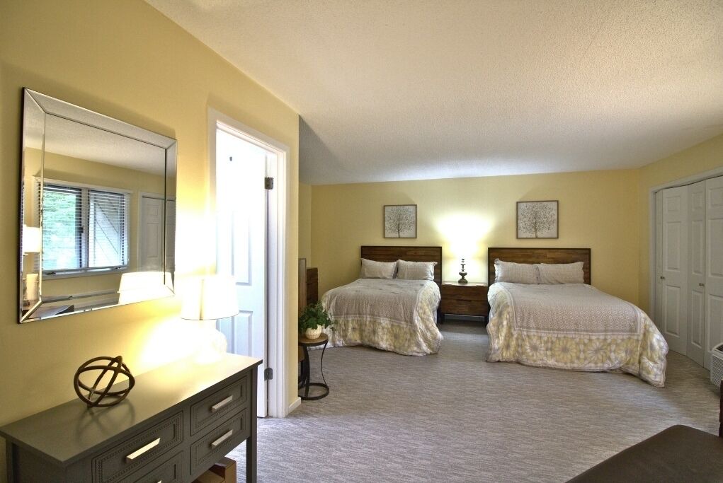 Photo of Bedroom in Lake Lure