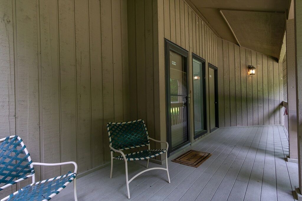 Photo of Patio Balcony in Lake Lure