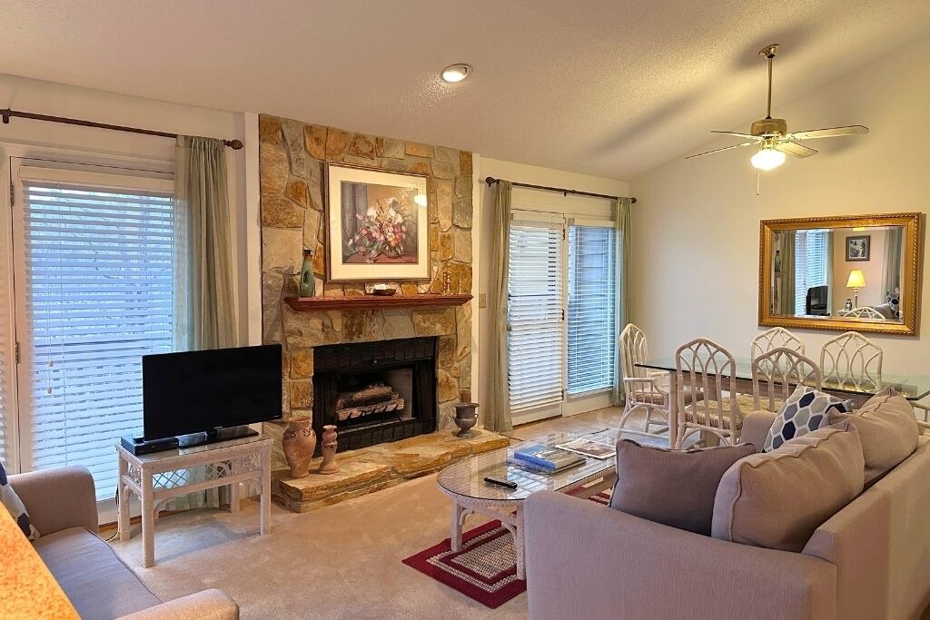 Photo of Livingroom in Lake Lure