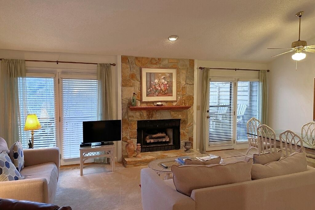 Photo of Livingroom in Lake Lure