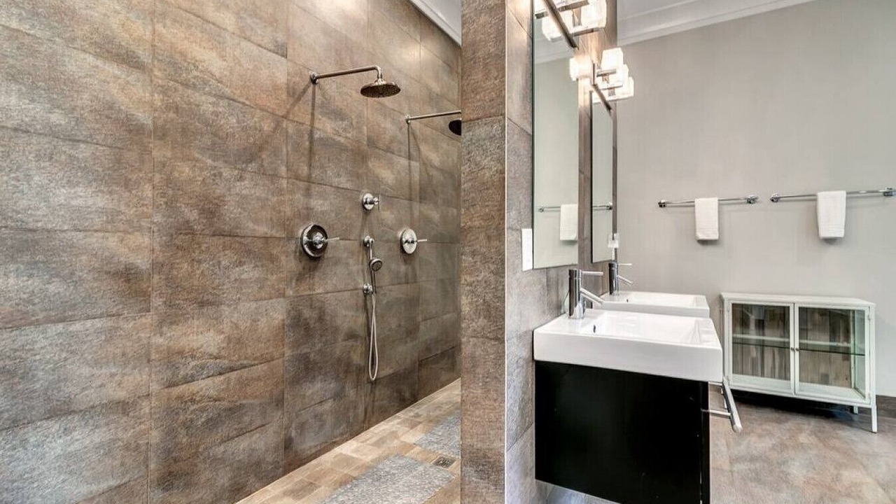 Photo of Bathroom in Fairview