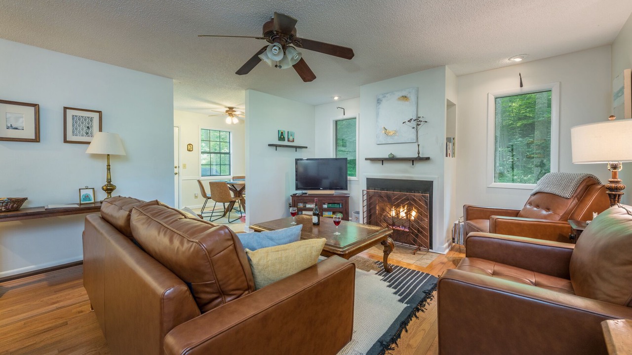 Photo of Bedroom in Mars Hill