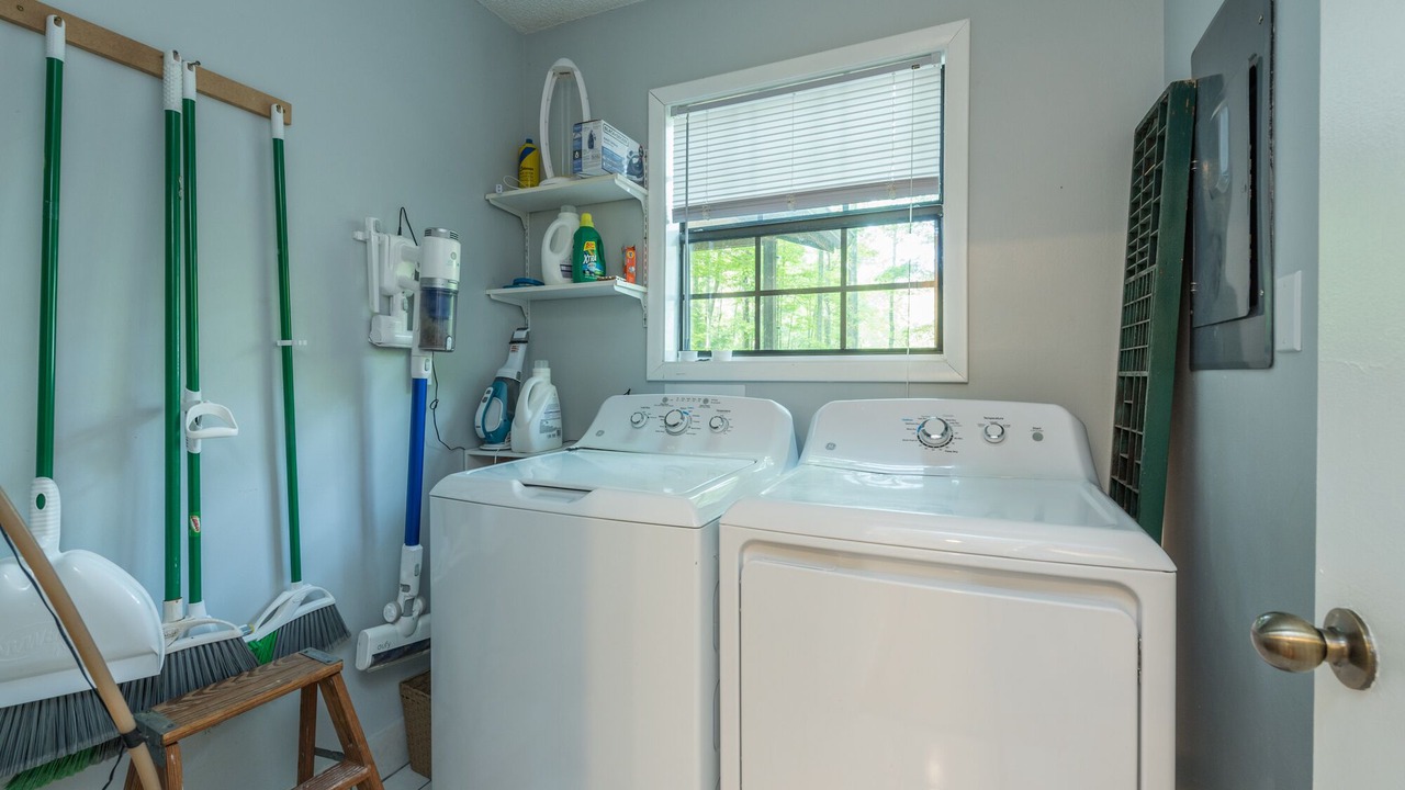 Photo of Bedroom in Mars Hill
