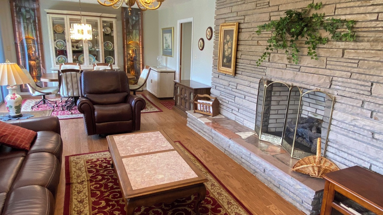 Photo of Livingroom in Burnsville
