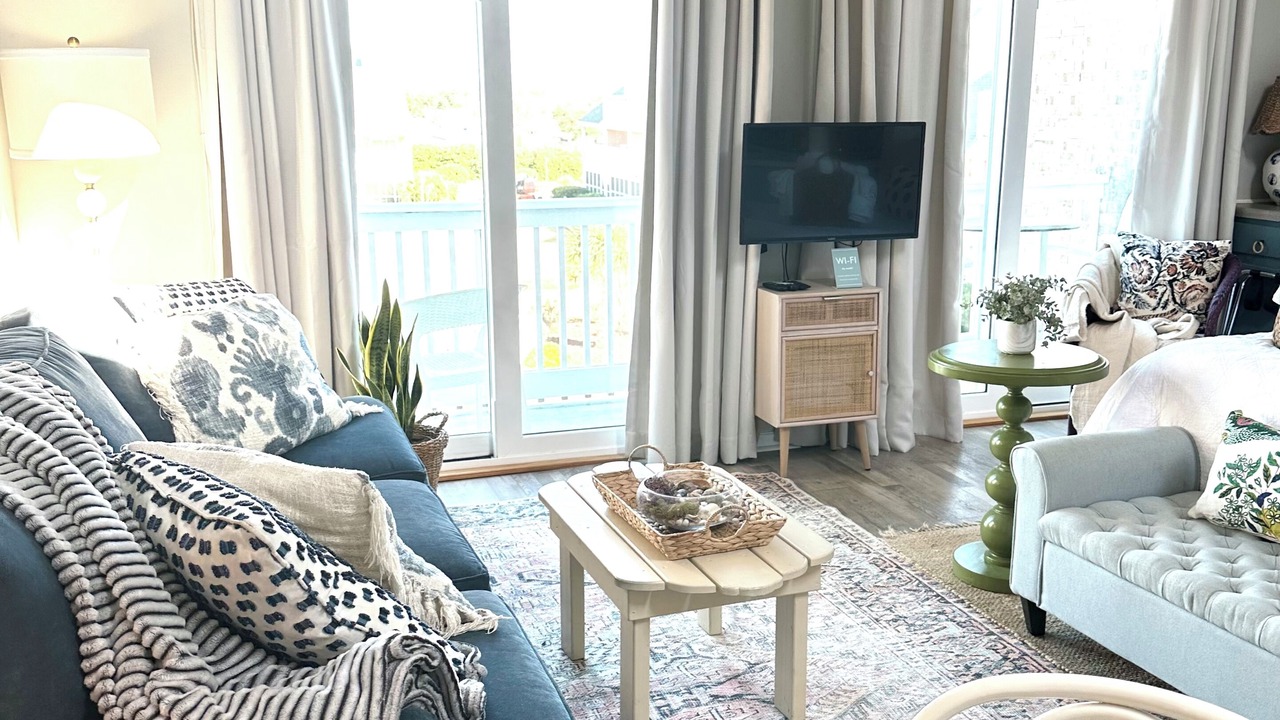 Photo of Livingroom in Emerald Isle