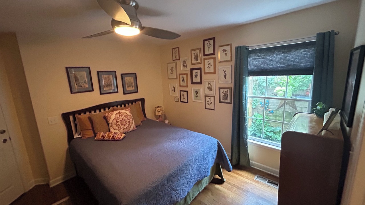 Photo of Bedroom in Shelby Hills